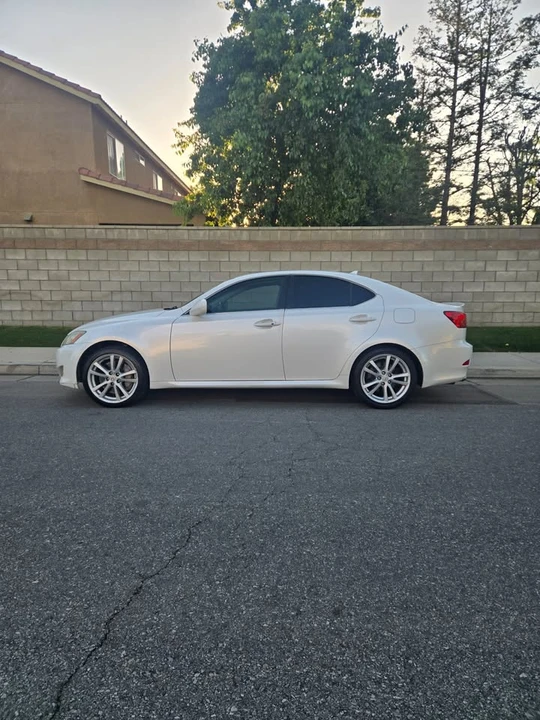 2007 Lexus IS 2nd Gen - Image 2 of 9