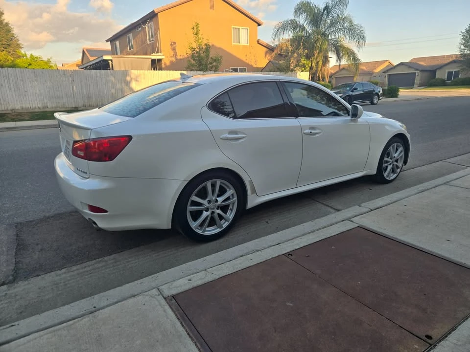 2007 Lexus IS 2nd Gen - Image 4 of 9