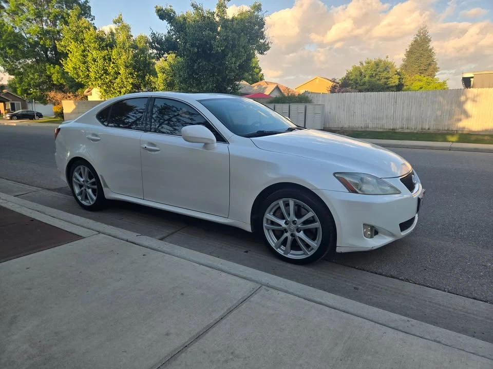 2007 Lexus IS 2nd Gen - Image 5 of 9