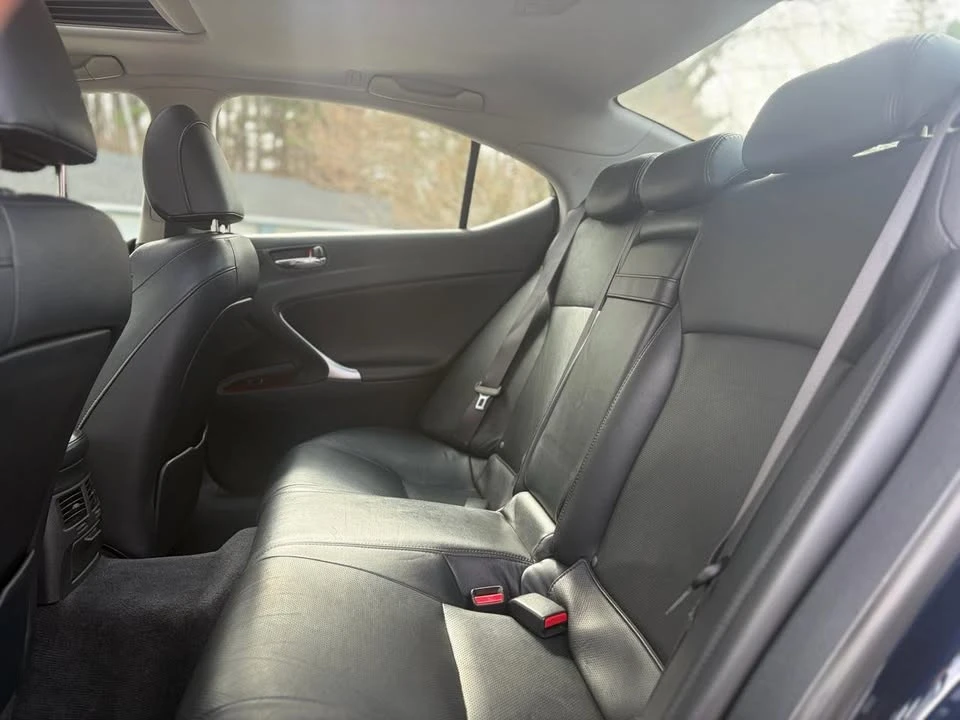 2007 Lexus IS 2nd Gen - Image 13 of 16