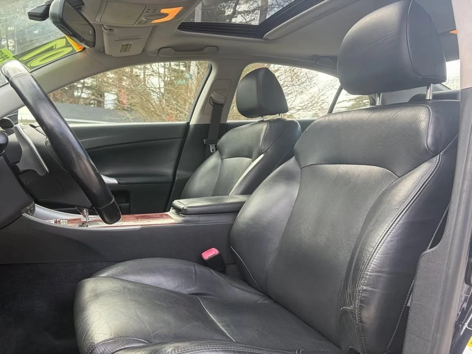 2007 Lexus IS 2nd Gen - Image 4 of 16