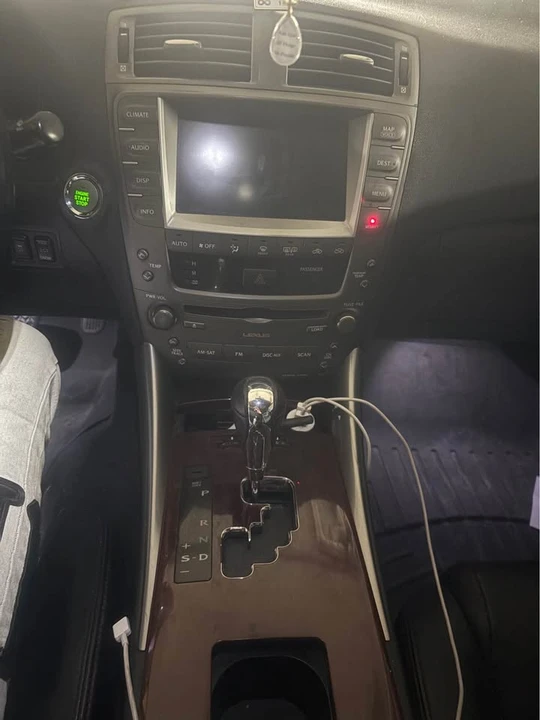 2007 Lexus IS 2nd Gen - Image 7 of 8