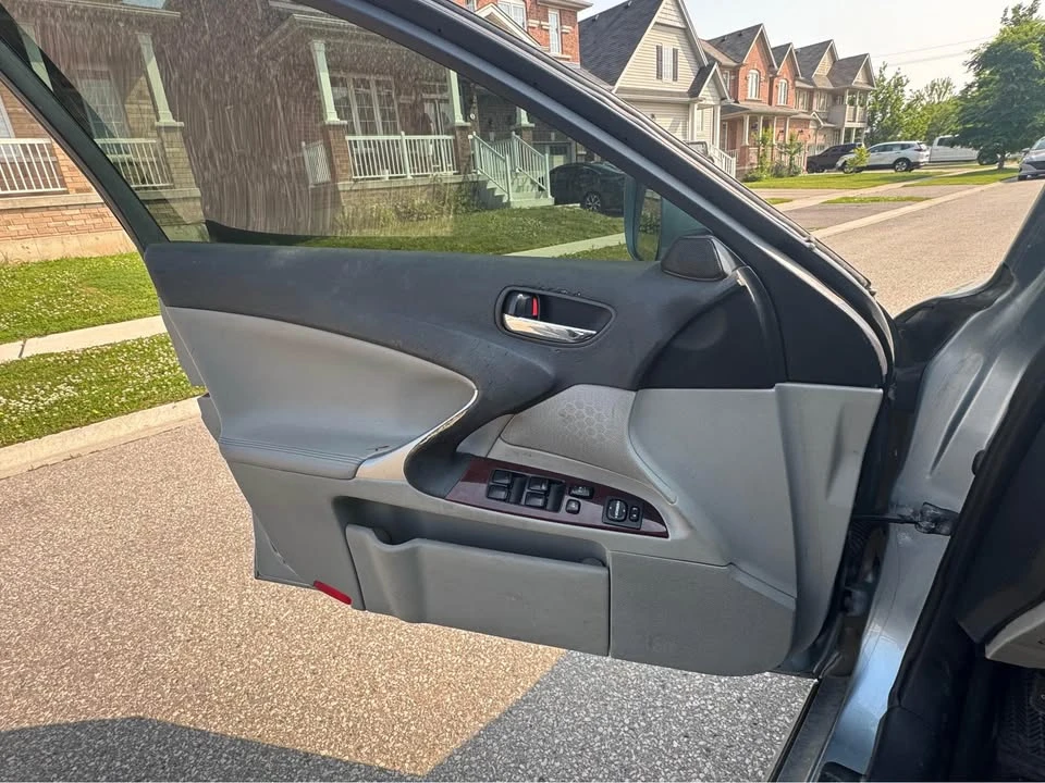 2007 Lexus IS 2nd Gen - Image 6 of 12