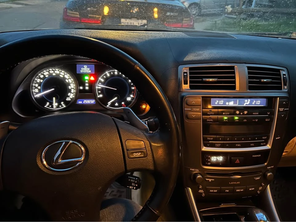 2007 Lexus IS 2nd Gen - Image 8 of 9