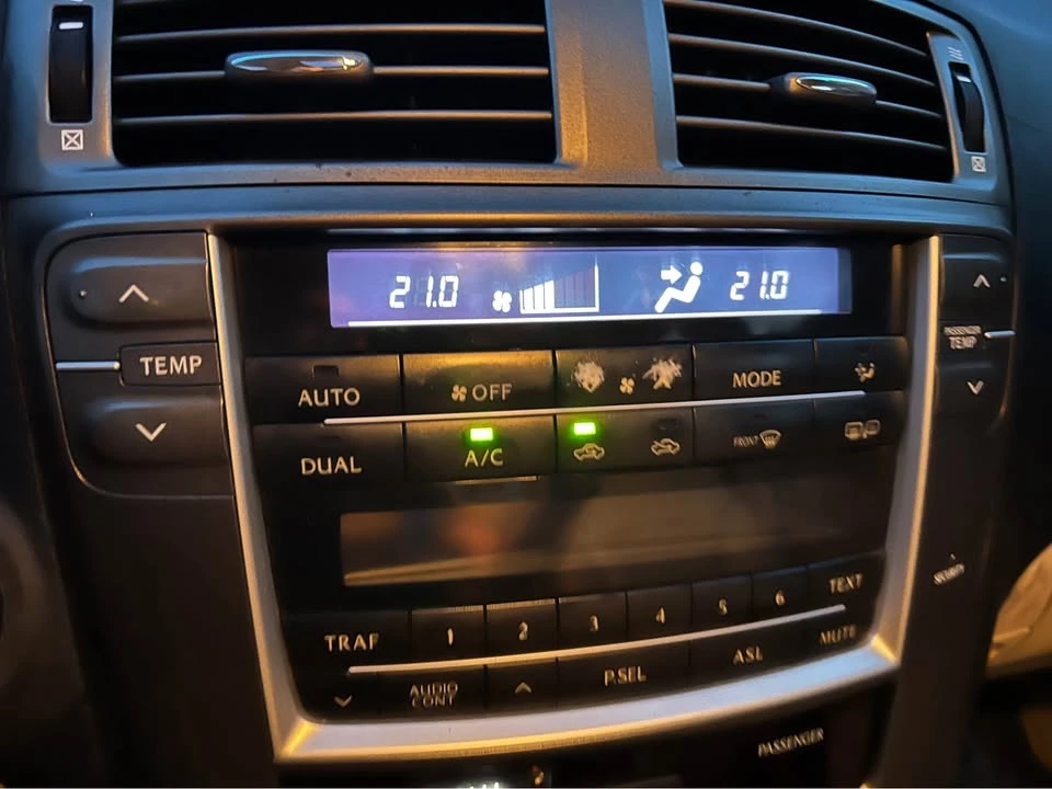 2007 Lexus IS 2nd Gen - Image 5 of 9