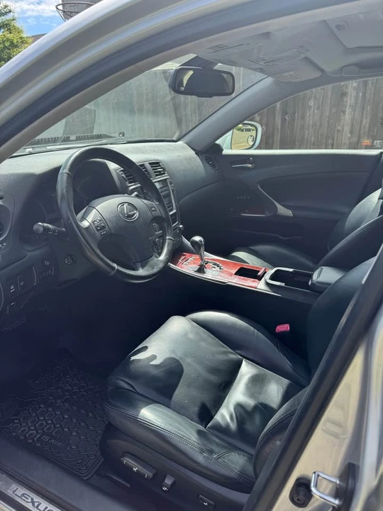 2007 Lexus IS 2nd Gen - Image 5 of 6