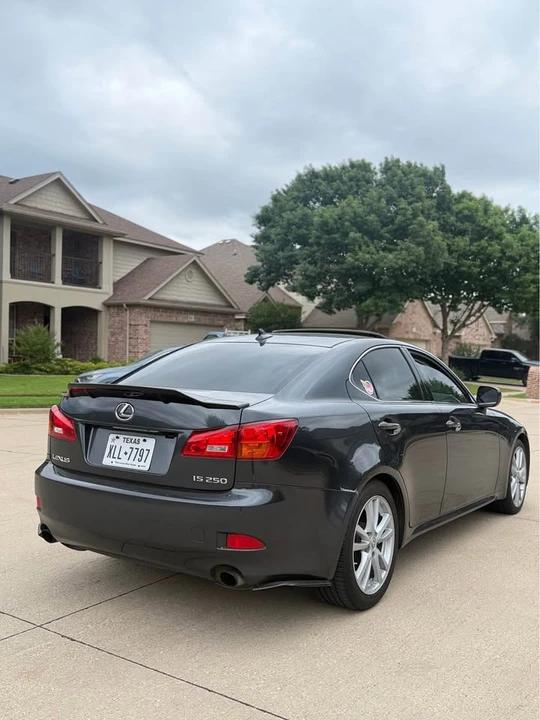 2007 Lexus IS 2nd Gen - Image 6 of 15