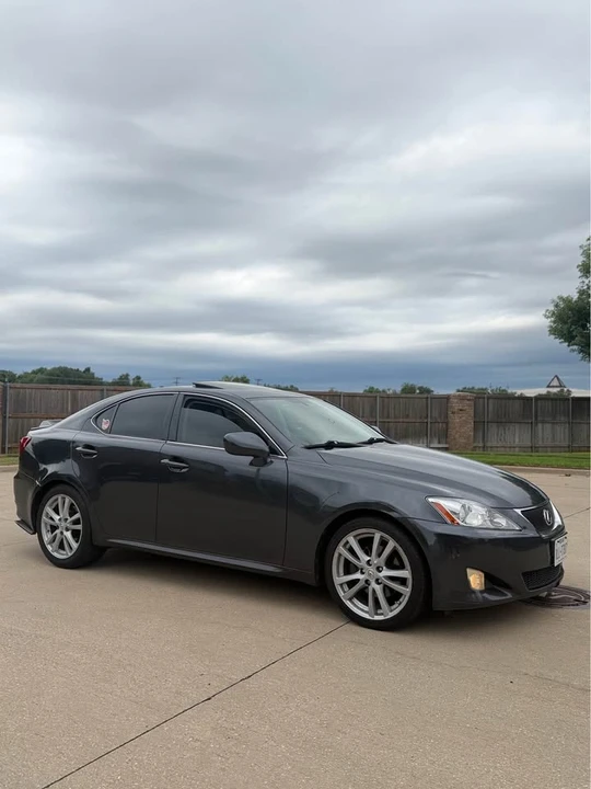 2007 Lexus IS 2nd Gen - Image 9 of 15