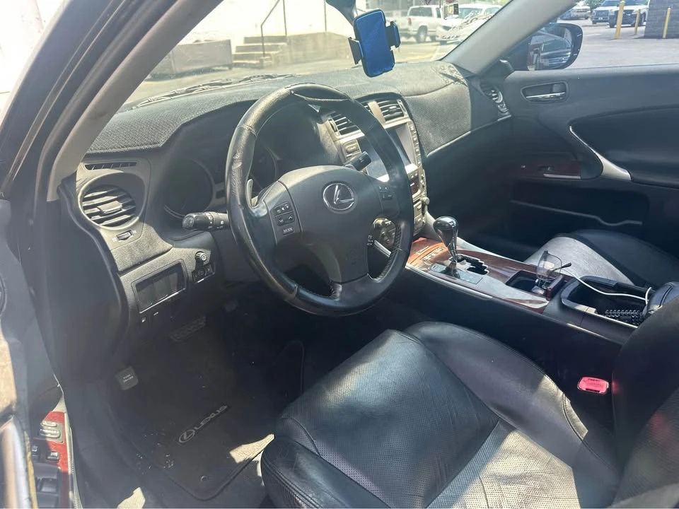 2007 Lexus IS 2nd Gen - Image 9 of 13