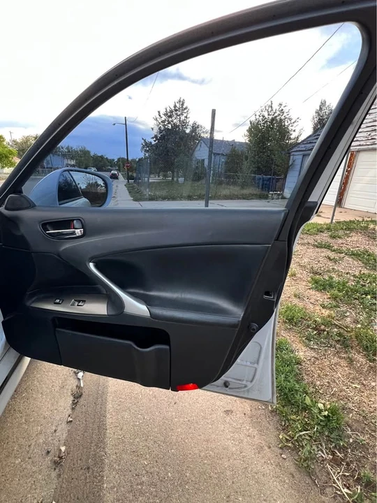 2007 Lexus IS 2nd Gen - Image 10 of 14