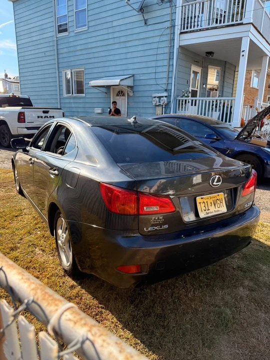 2007 Lexus IS 2nd Gen - Image 2 of 9