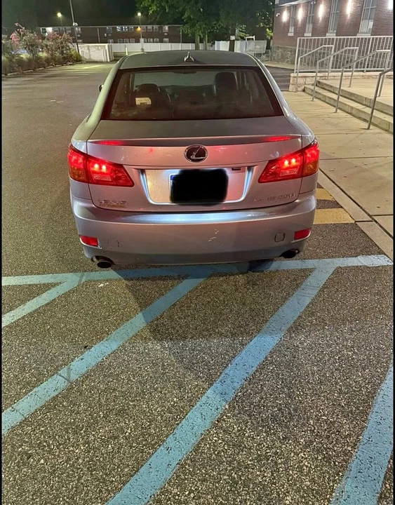 2007 Lexus IS 2nd Gen - Image 2 of 4
