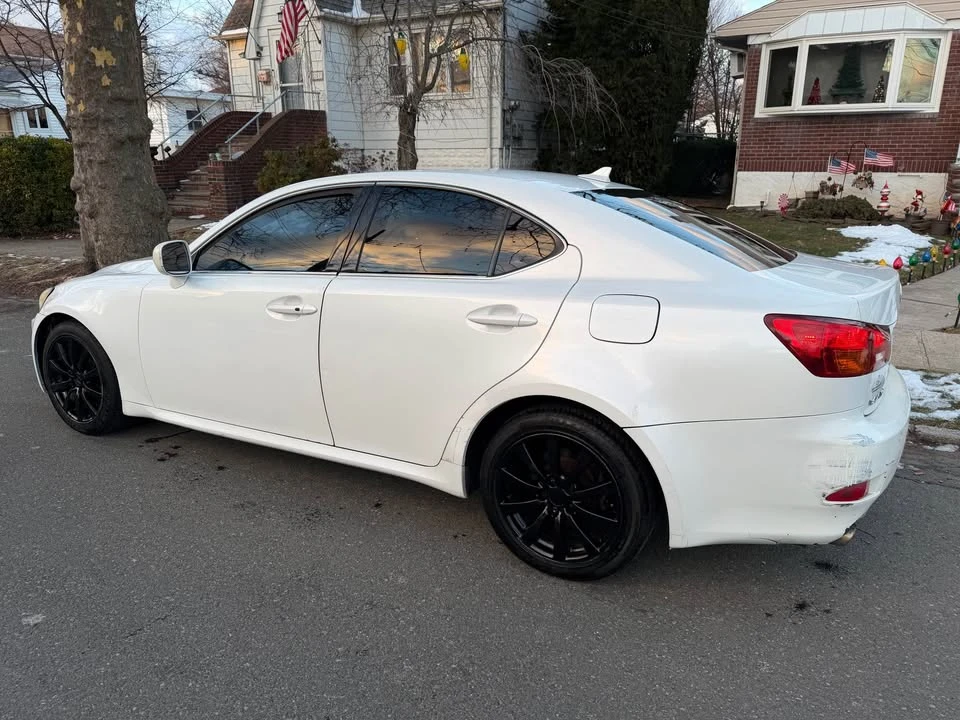 2007 Lexus IS 2nd Gen - Image 5 of 8