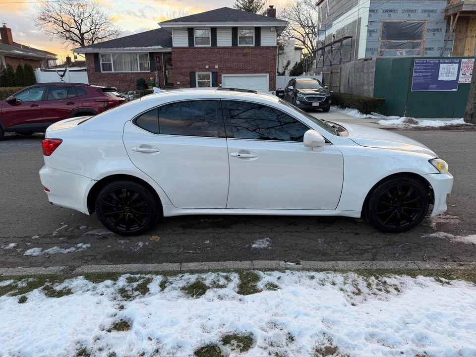 2007 Lexus IS 2nd Gen - Image 3 of 8