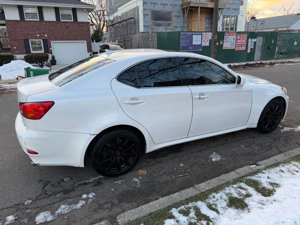 2007 Lexus IS 2nd Gen - Image 4 of 8