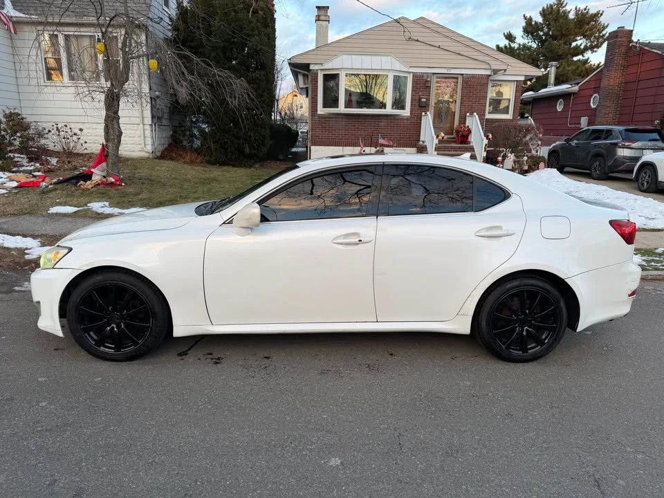 2007 Lexus IS 2nd Gen - Image 6 of 8
