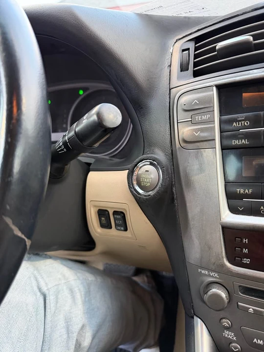 2007 Lexus IS 2nd Gen - Image 19 of 20