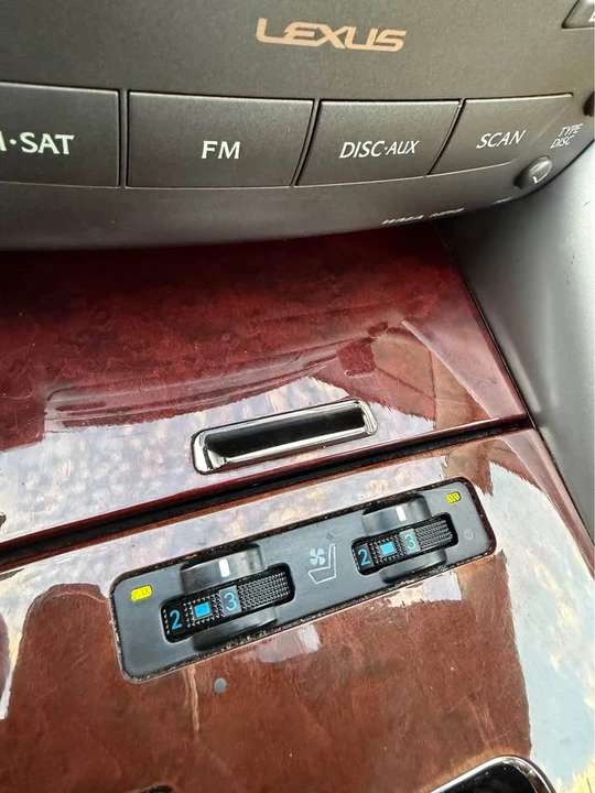 2007 Lexus IS 2nd Gen - Image 13 of 20