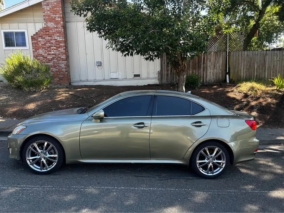 2007 Lexus IS 2nd Gen - Image 3 of 10