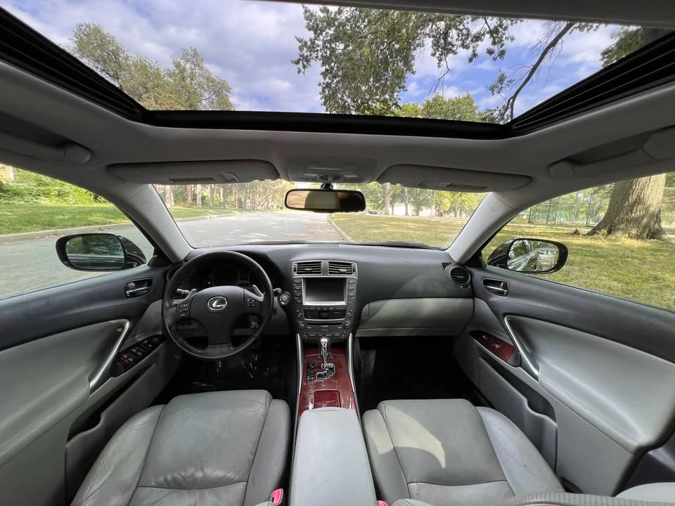2007 Lexus IS 2nd Gen - Image 15 of 19
