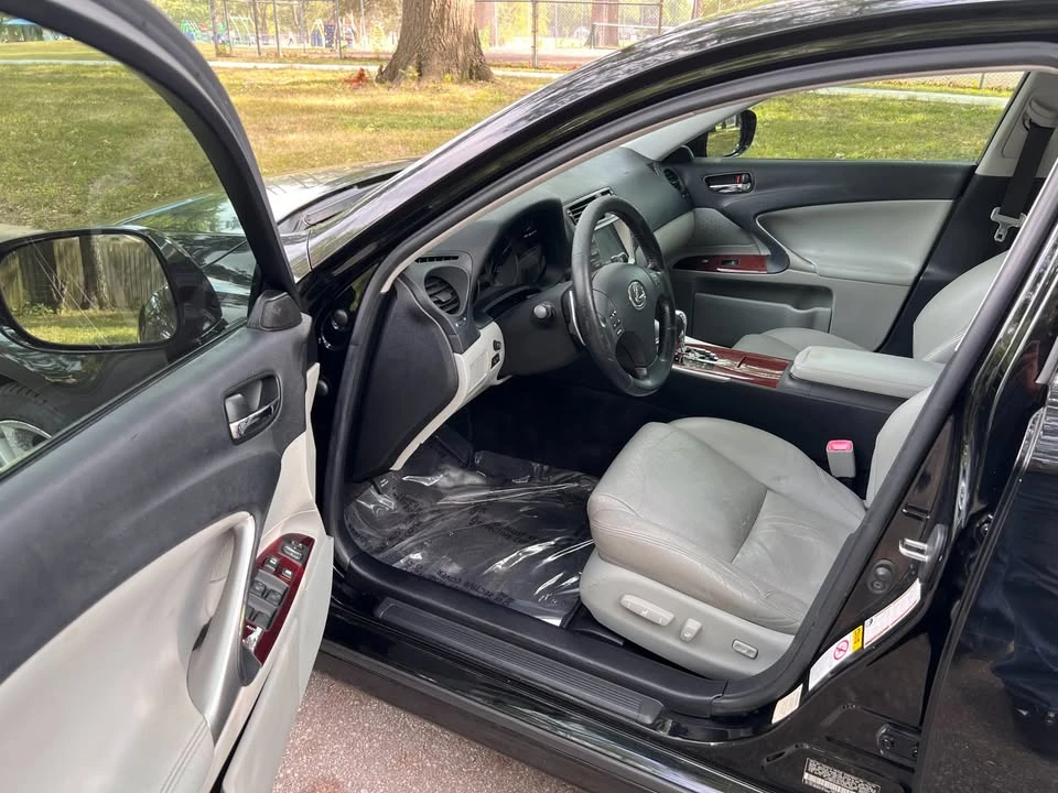 2007 Lexus IS 2nd Gen - Image 9 of 19