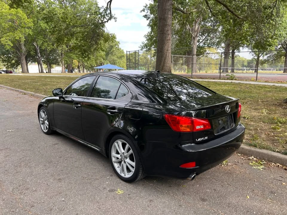2007 Lexus IS 2nd Gen - Image 5 of 19