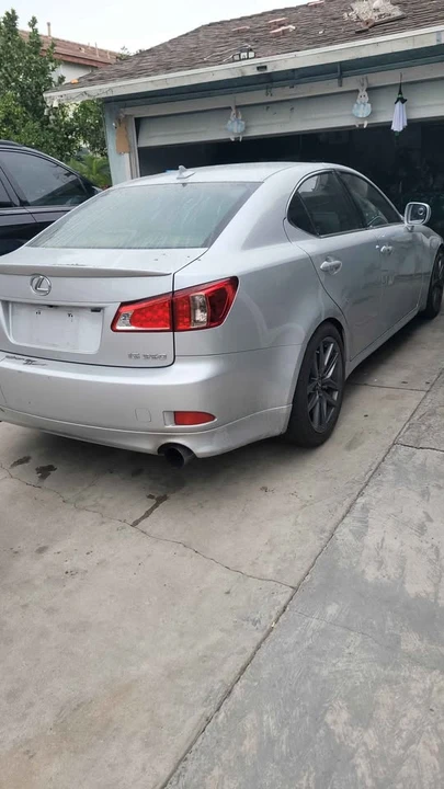 2007 Lexus IS 2nd Gen - Image 4 of 8