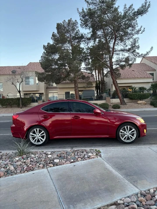 2007 Lexus IS 2nd Gen - Image 4 of 12