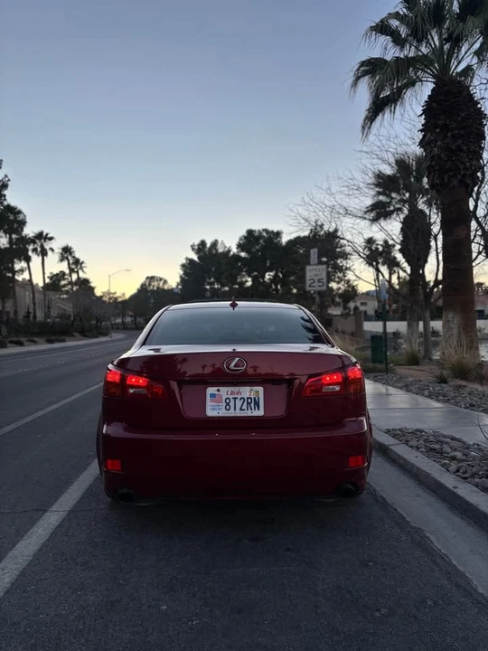 2007 Lexus IS 2nd Gen - Image 6 of 12