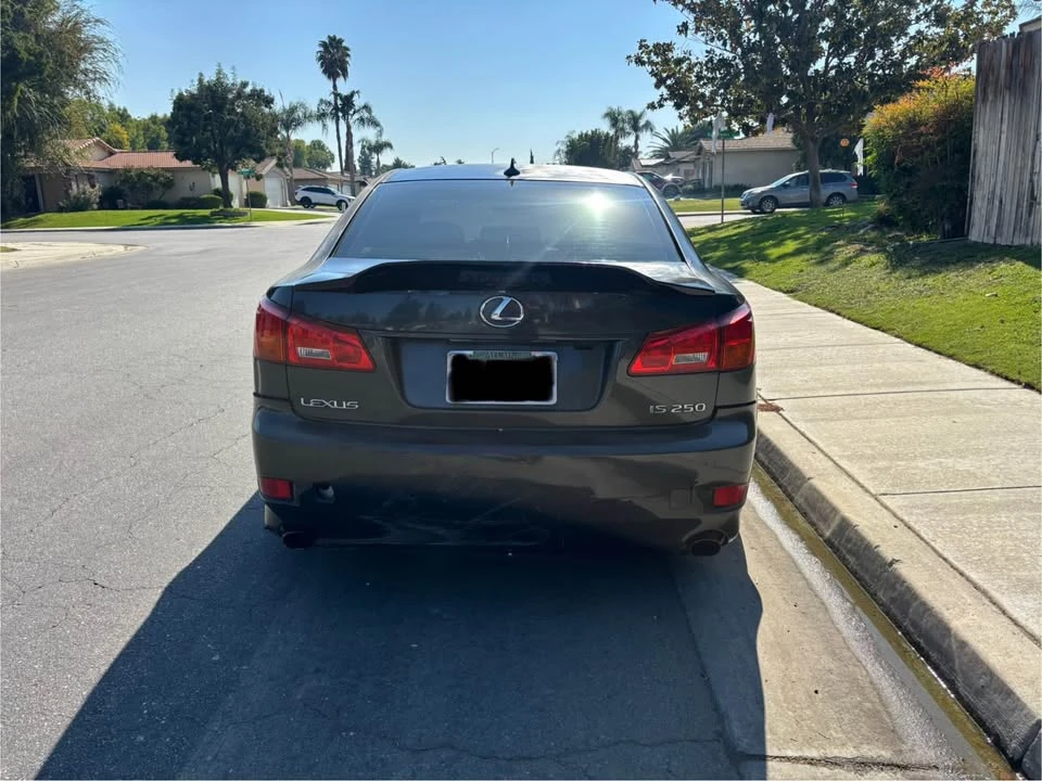 2007 Lexus IS 2nd Gen - Image 4 of 8