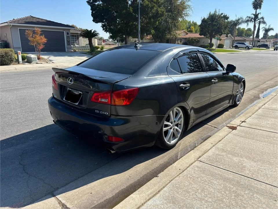 2007 Lexus IS 2nd Gen - Image 5 of 8