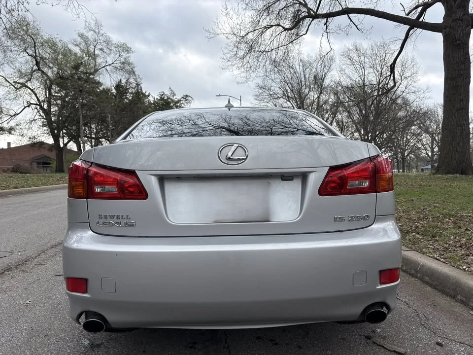 2007 Lexus IS 2nd Gen - Image 5 of 20