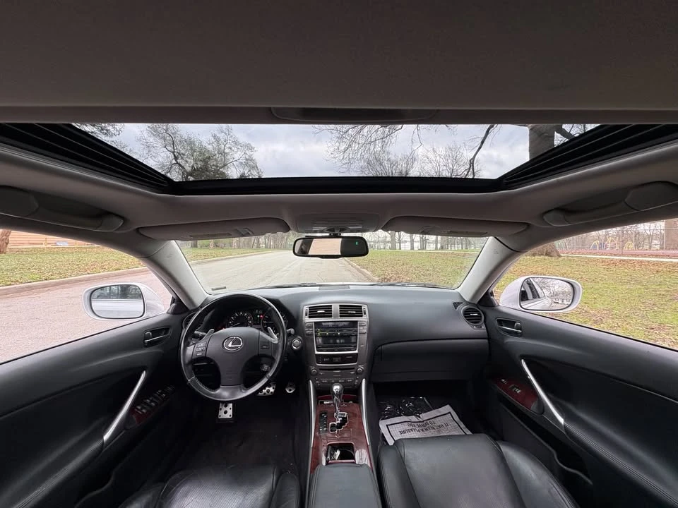 2007 Lexus IS 2nd Gen - Image 16 of 20