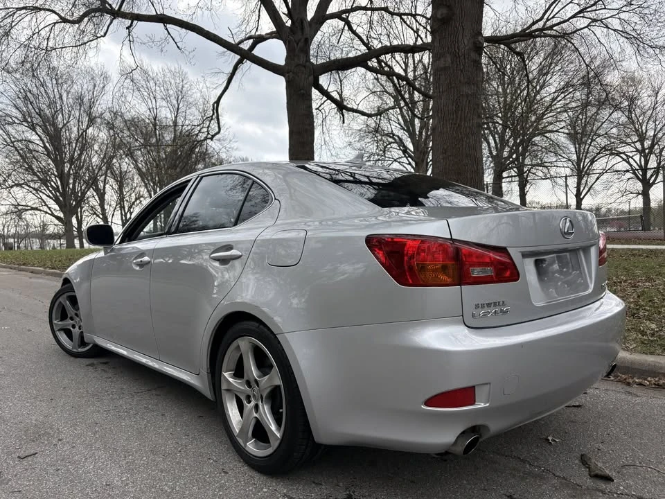 2007 Lexus IS 2nd Gen - Image 4 of 20