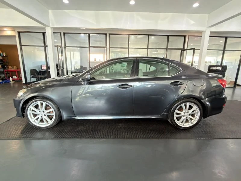 2007 Lexus IS 2nd Gen - Image 4 of 17