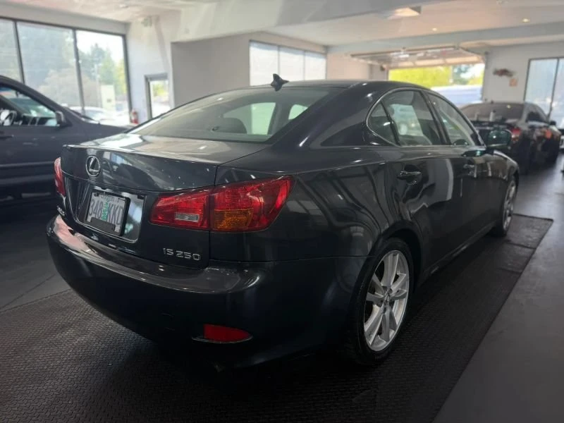 2007 Lexus IS 2nd Gen - Image 8 of 17