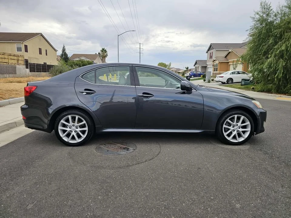 2007 Lexus IS 2nd Gen - Image 8 of 18