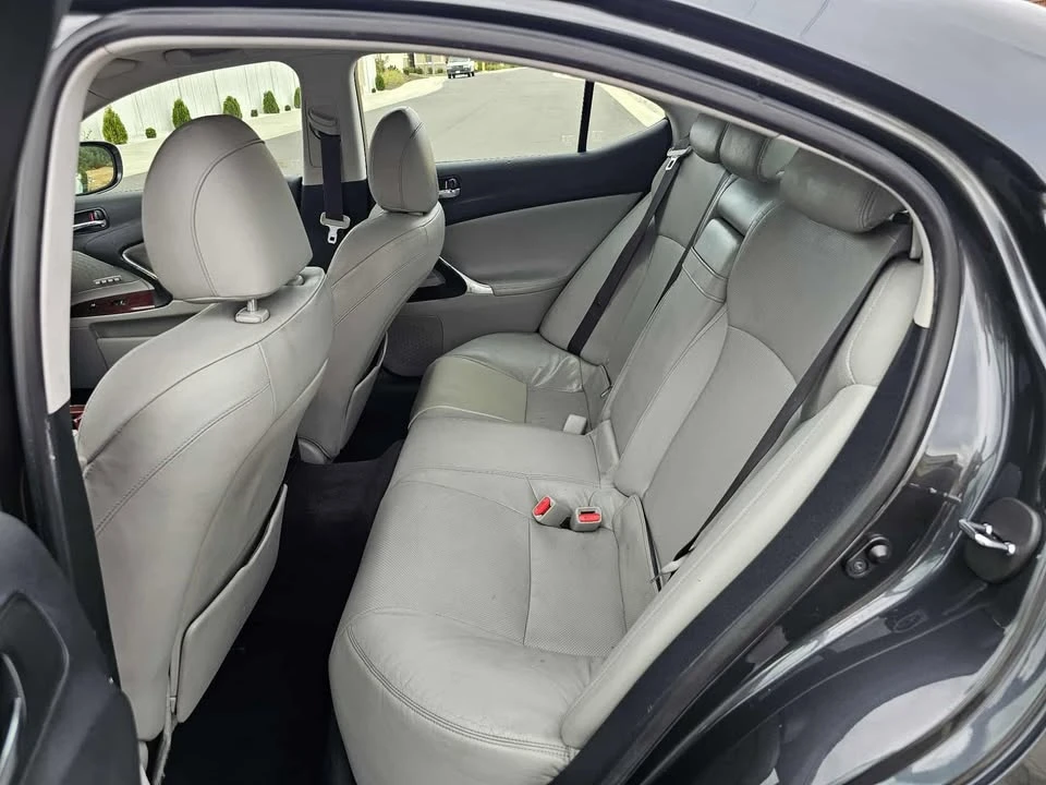 2007 Lexus IS 2nd Gen - Image 11 of 18