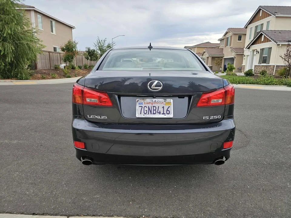 2007 Lexus IS 2nd Gen - Image 4 of 18