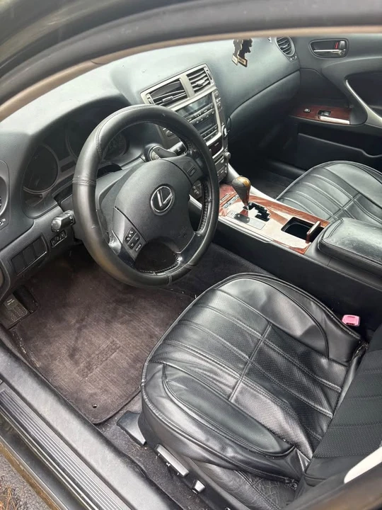 2007 Lexus IS 2nd Gen - Image 3 of 7