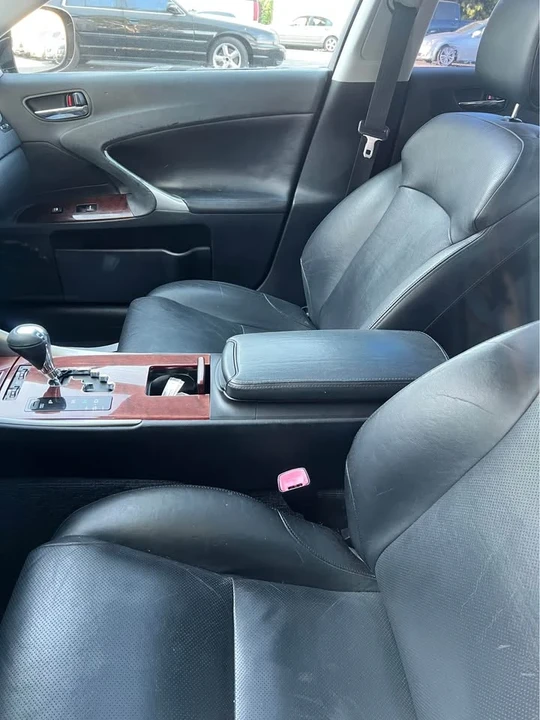 2007 Lexus IS 2nd Gen - Image 4 of 5