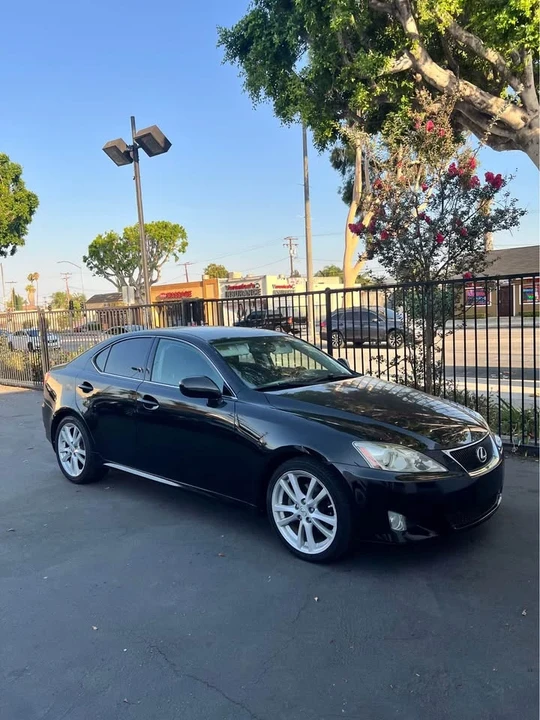 2007 Lexus IS 2nd Gen - Image 3 of 5