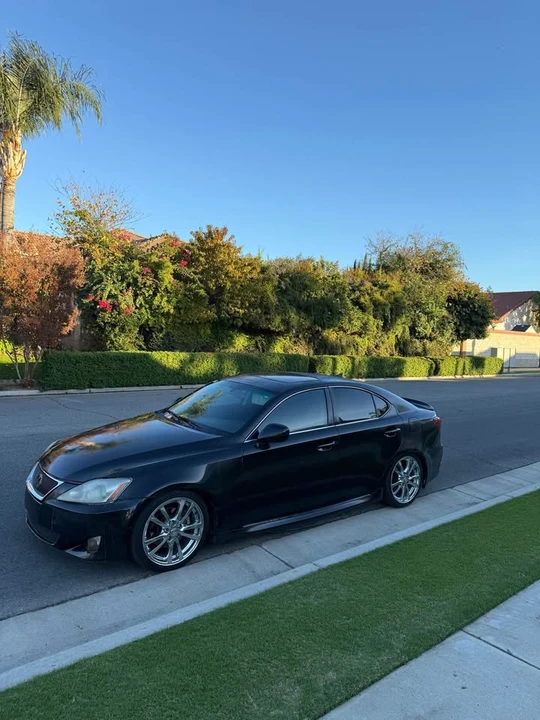 2007 Lexus IS 2nd Gen - Image 3 of 11