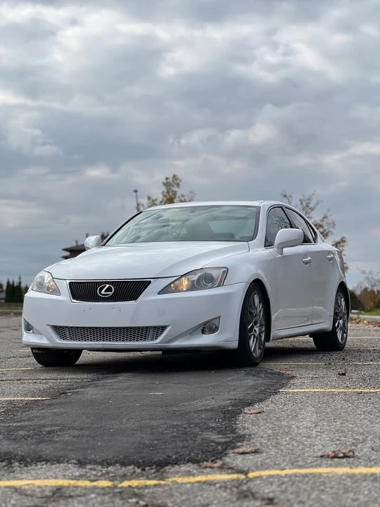 2007 Lexus IS 2nd Gen - Image 10 of 12