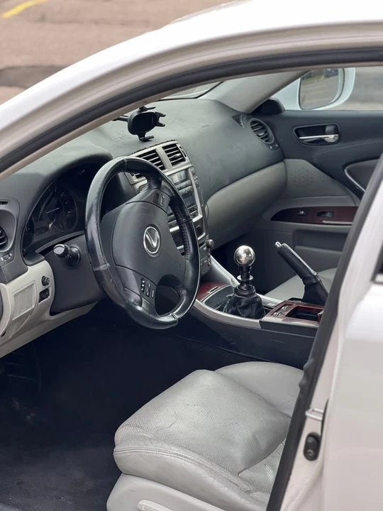 2007 Lexus IS 2nd Gen - Image 11 of 12