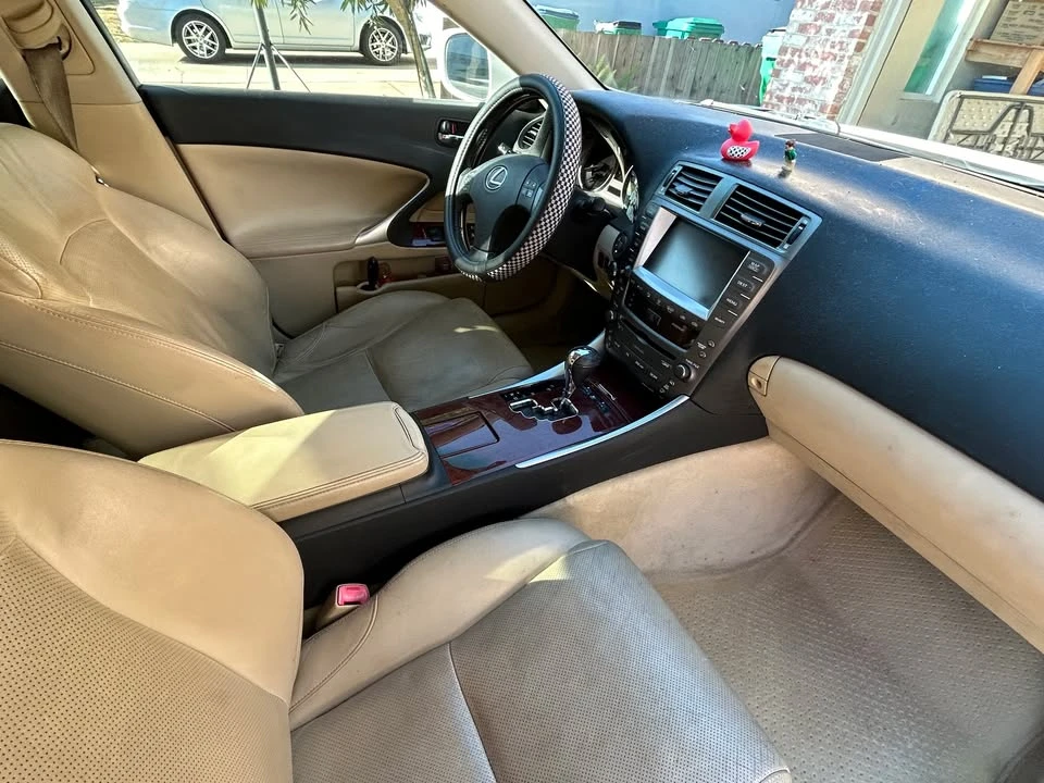 2007 Lexus IS 2nd Gen - Image 5 of 8