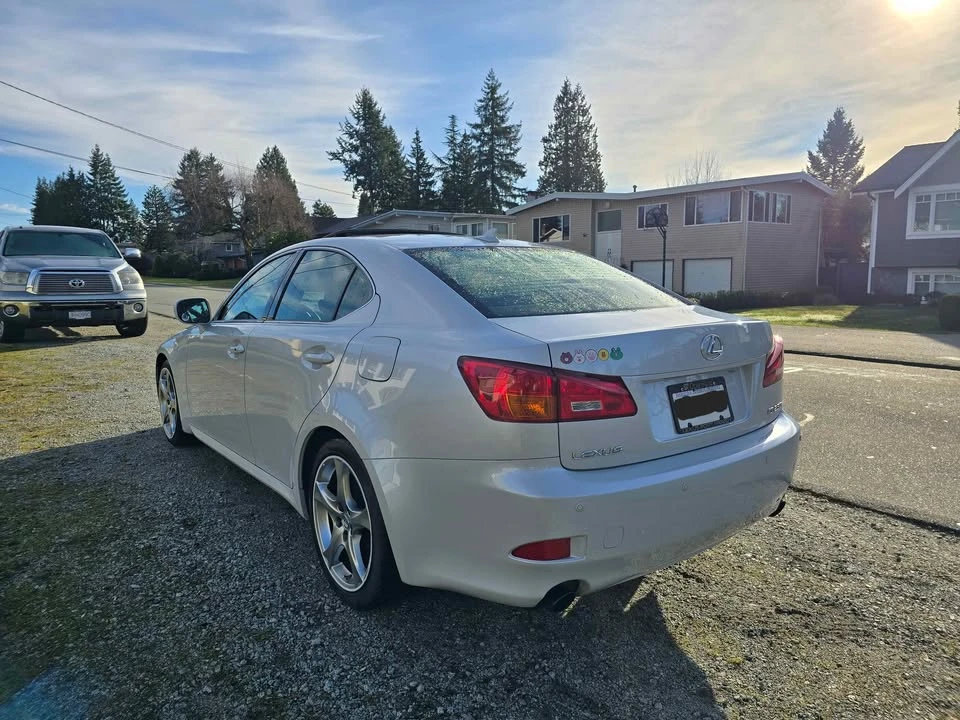 2007 Lexus IS 2nd Gen - Image 4 of 10