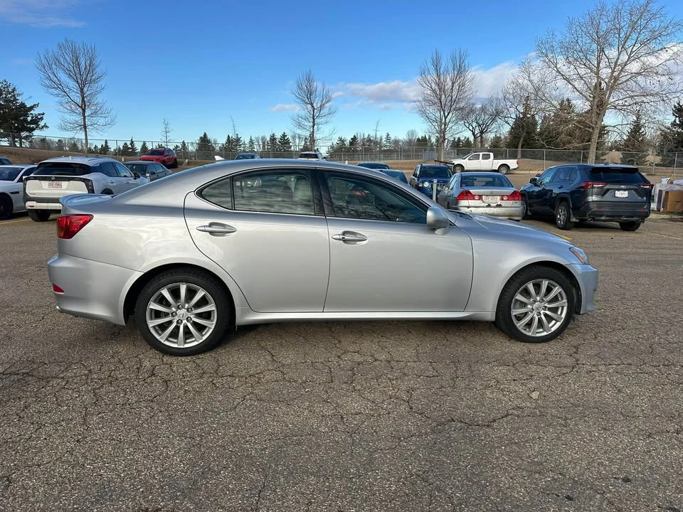 2007 Lexus IS 2nd Gen - Image 8 of 11