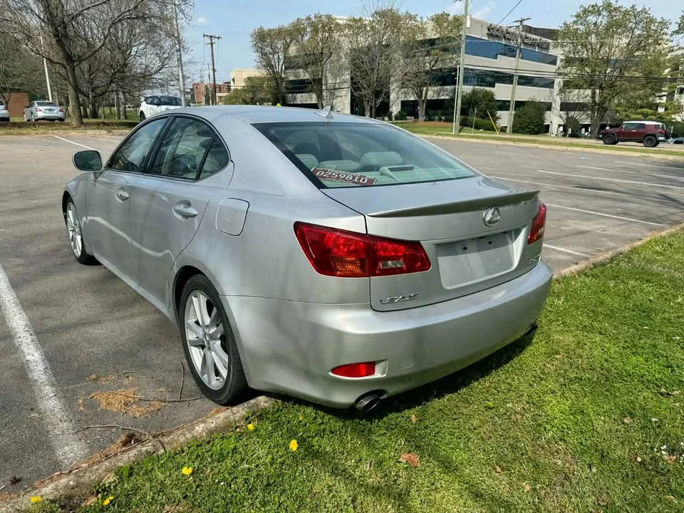 2007 Lexus IS 2nd Gen - Image 5 of 12