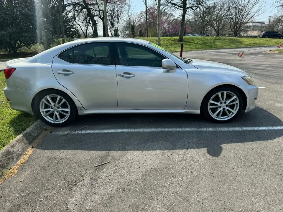 2007 Lexus IS 2nd Gen - Image 2 of 12